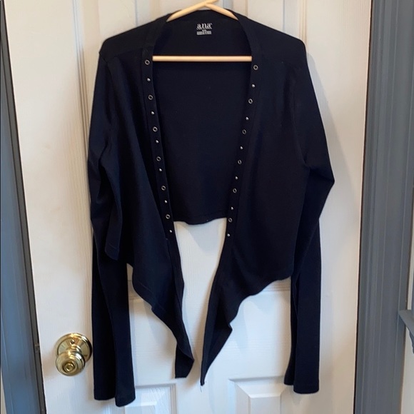 Ana Black Long Sleeve Cotton Shrug - Picture 2 of 6